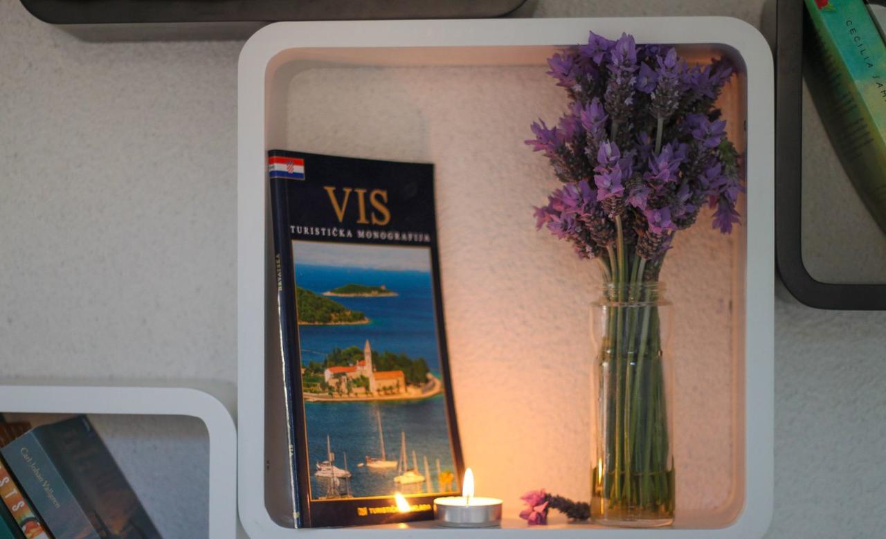 Apartments Kut Vis Dış mekan fotoğraf